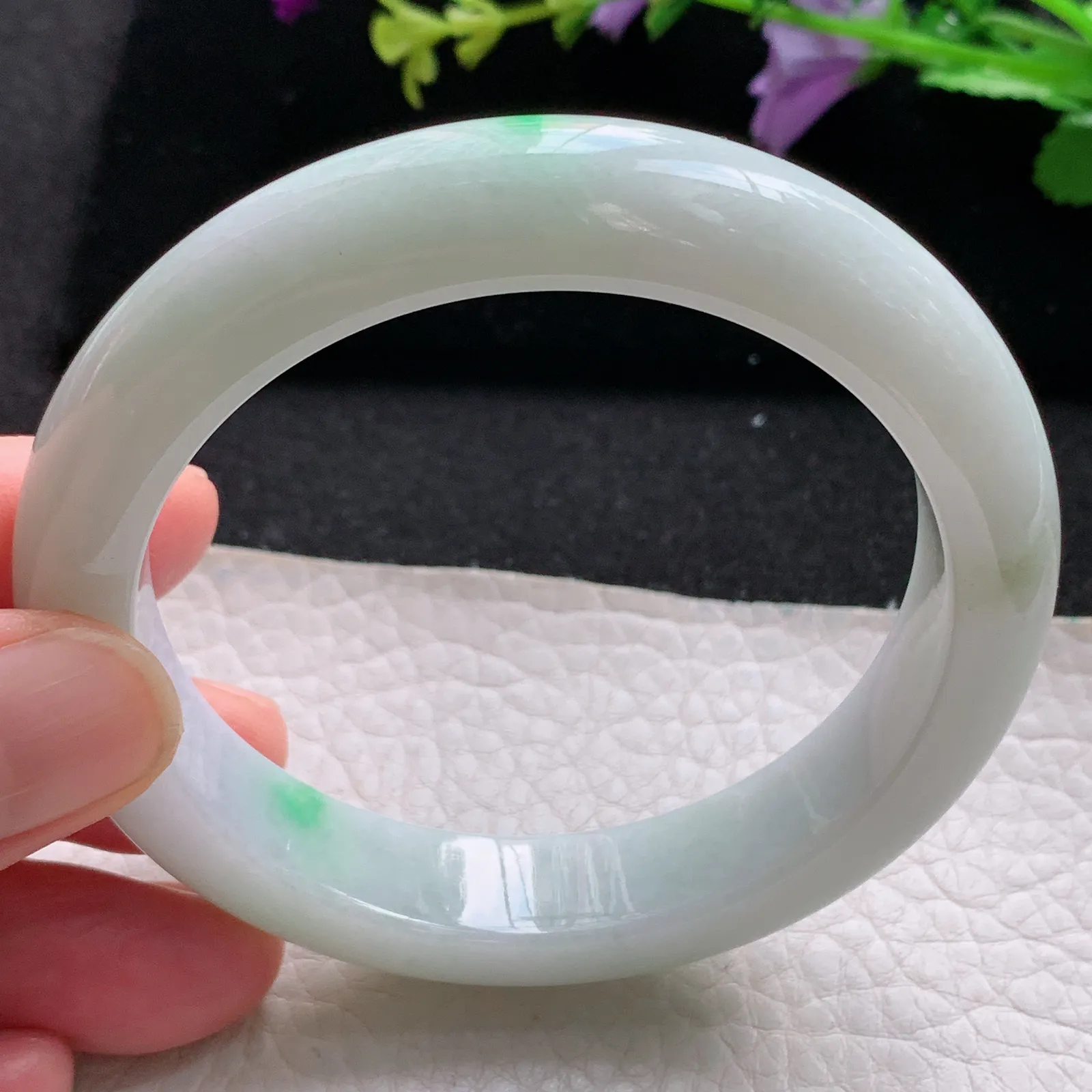 xx自然光57.5*12.8*9平安镯 缅甸翡翠a货玉手镯飘绿厚装宽边玉手环