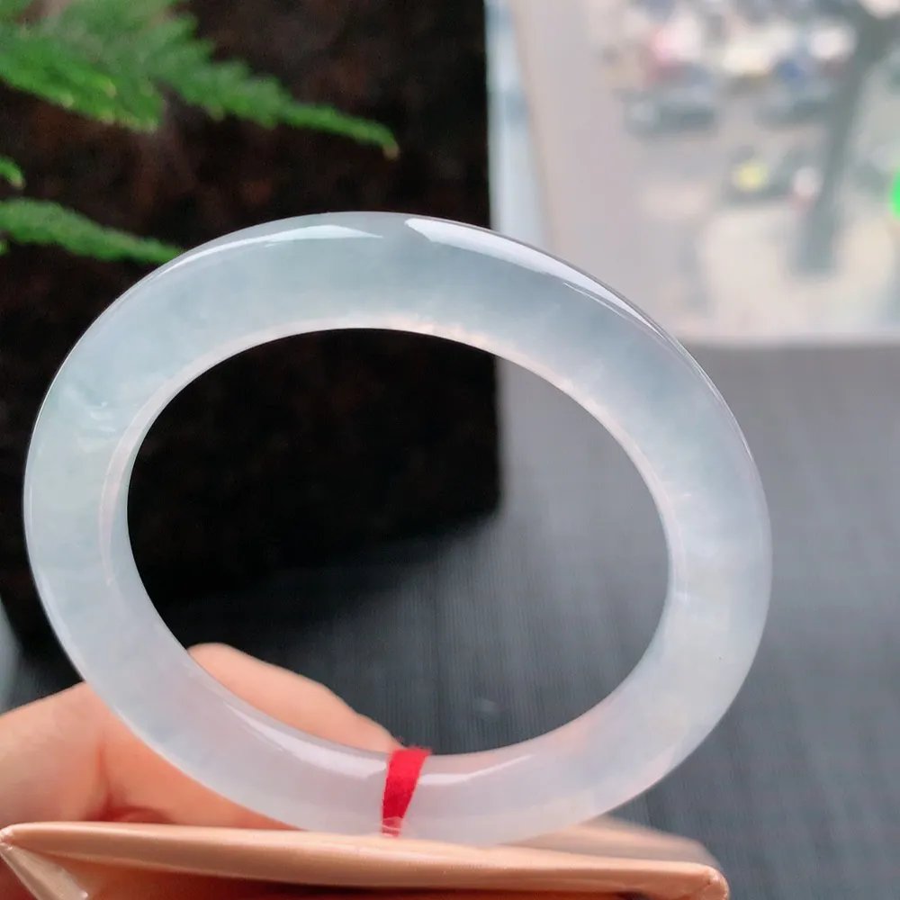 圆条冰玻白月光 无瑕 尺寸:52.1/9.3 荧光闪闪