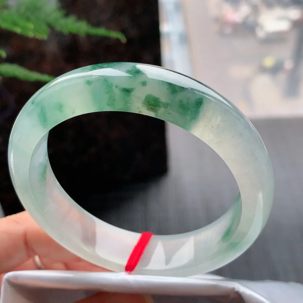 正圈冰玻飘花 无瑕 尺寸:58.4/15.1/8.2 花美 种水好