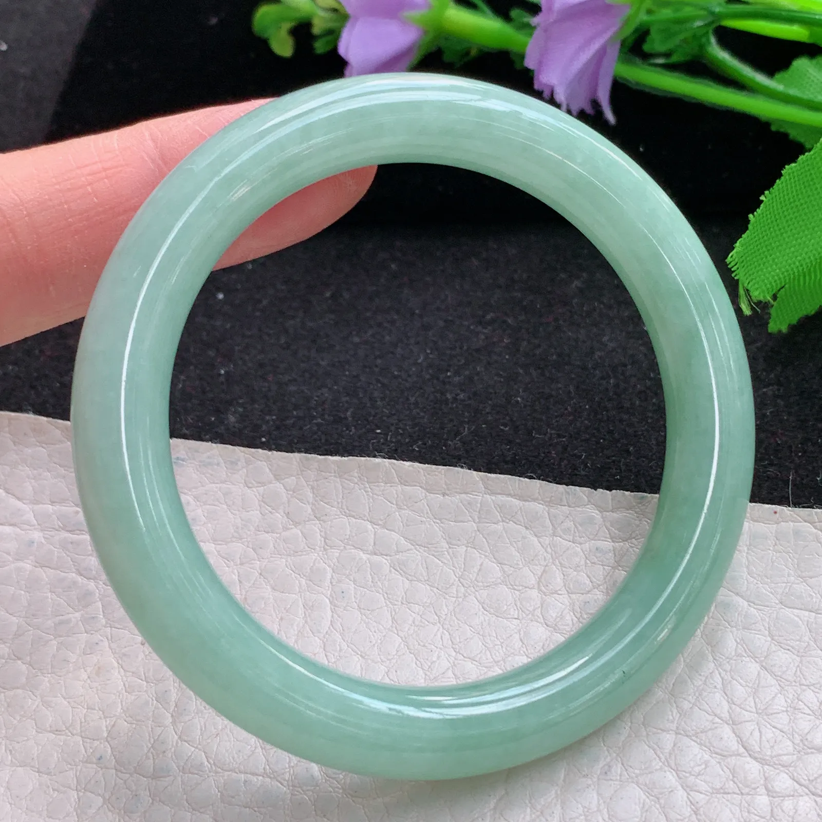 n小圈口52*8.7叮当镯 缅甸翡翠玉手镯水绿绿秀气圆条玉手环 美人镯