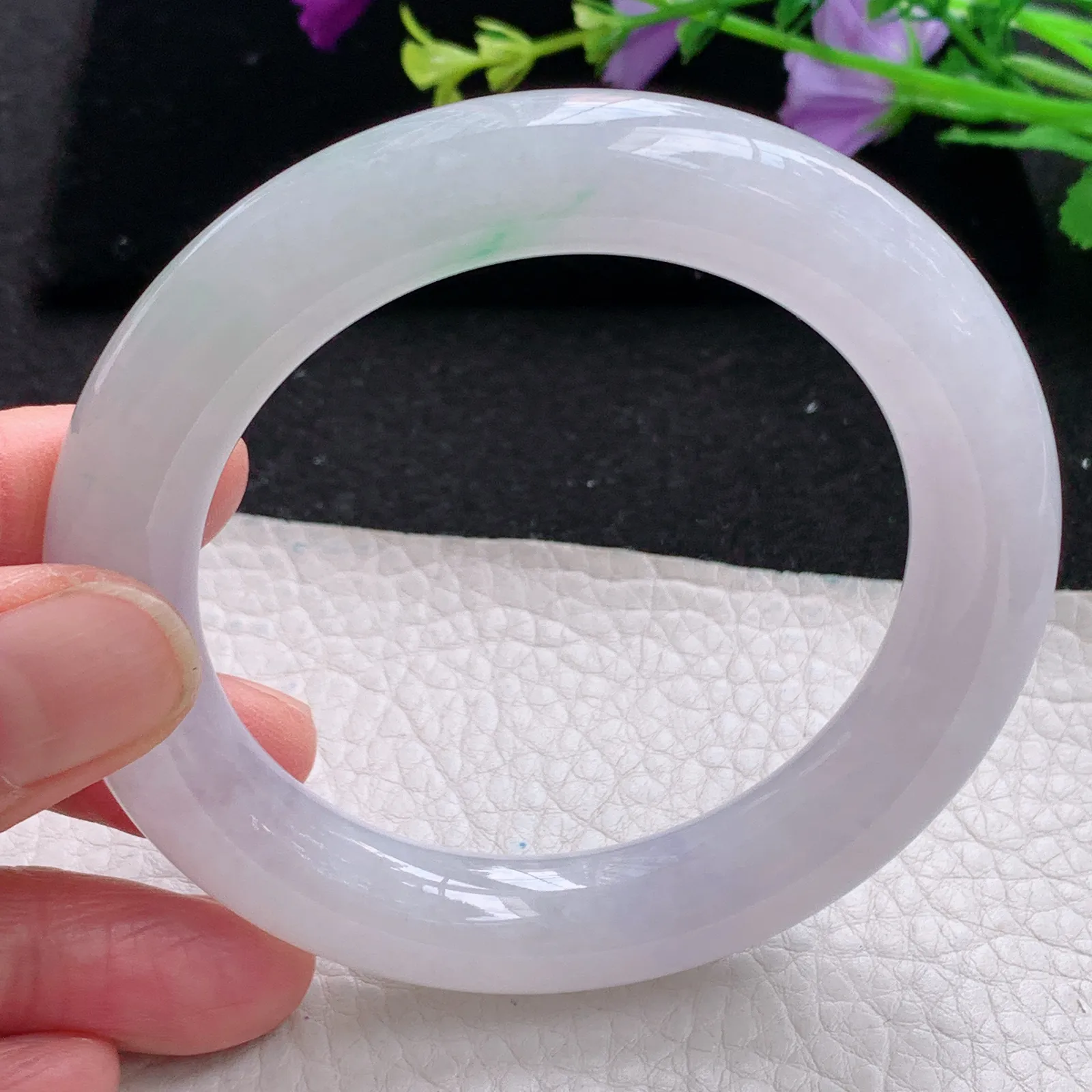 mq自然光56*11.7*11.5胖圆镯 缅甸翡翠玉手镯冰纯清爽圆条玉手环 美人镯