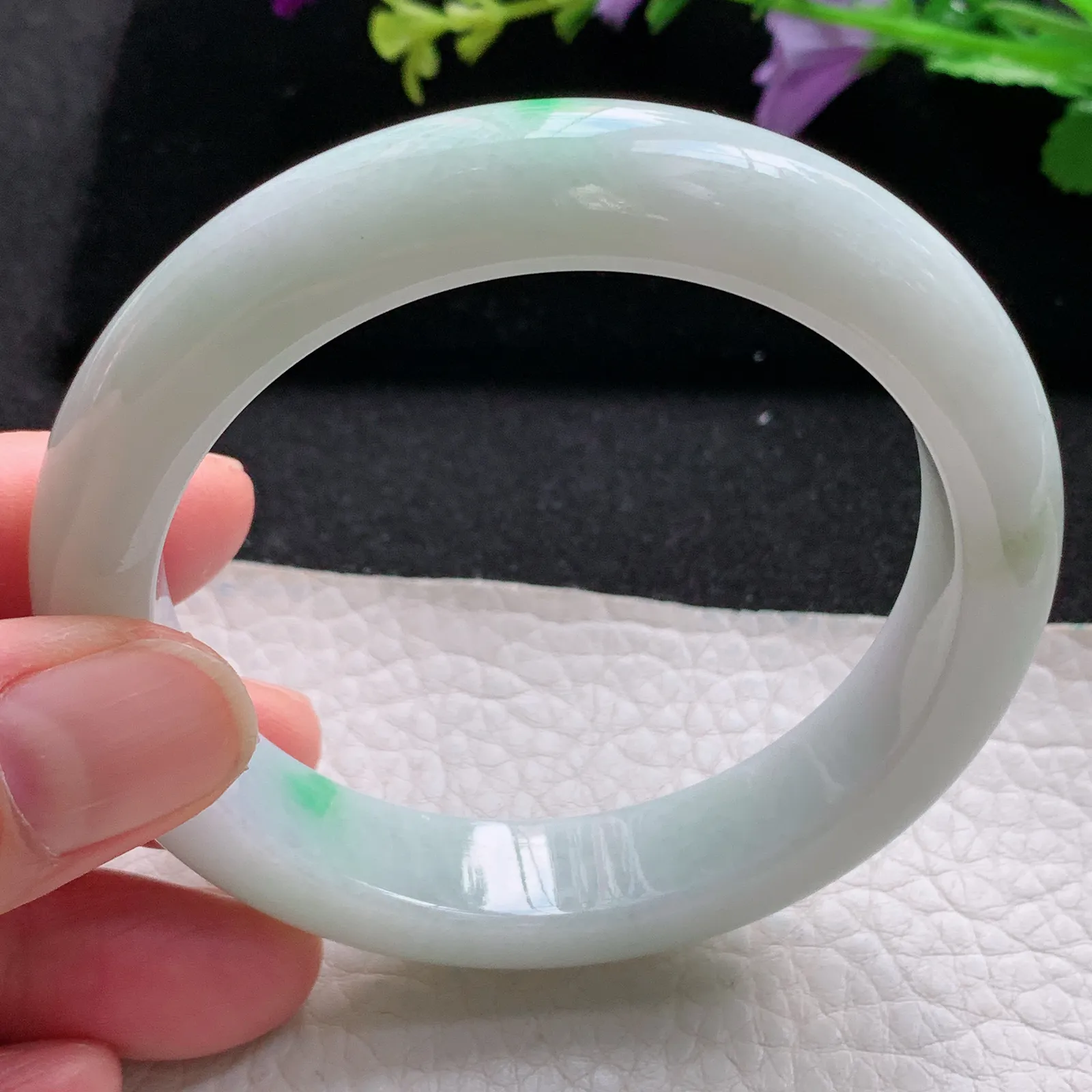 xx自然光57.5*12.8*9平安镯 缅甸翡翠a货玉手镯飘绿厚装宽边玉手环