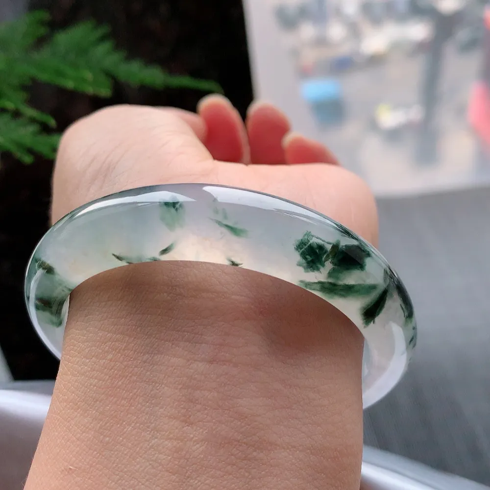 正圈冰玻飘花 无瑕 尺寸:55.6/12.4/8.1 花美 种水好