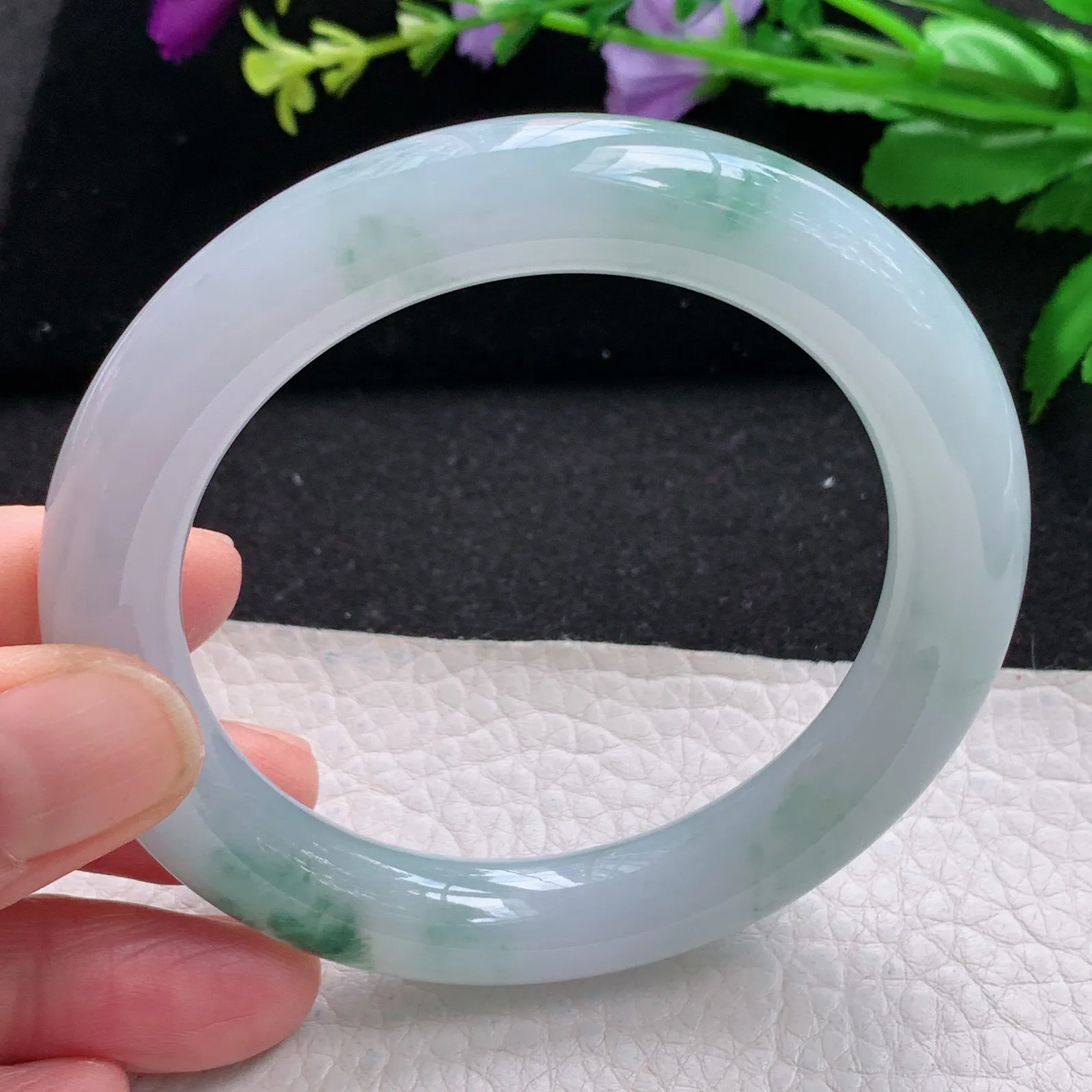 xh自然光57.5*11美人镯 缅甸翡翠a货玉手镯冰胶水灵飘花圆条玉手环 平安镯