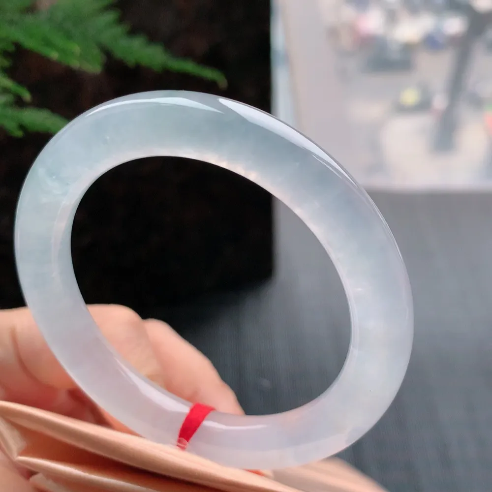 圆条冰玻白月光 无瑕 尺寸:52.1/9.3 荧光闪闪