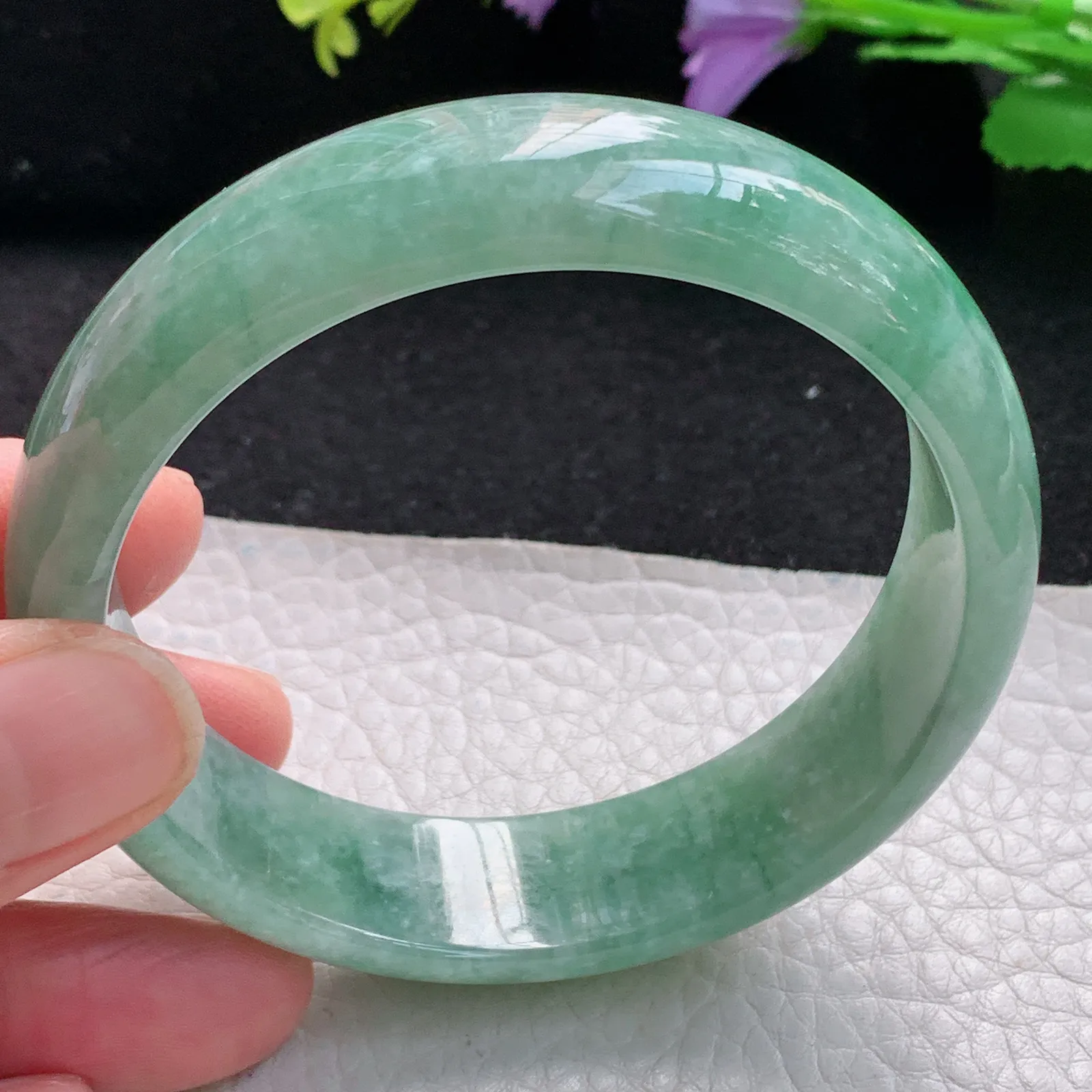 js自然光59*16.5*7轮胎镯 缅甸翡翠玉手镯满绿大气宽边玉手环 平安镯