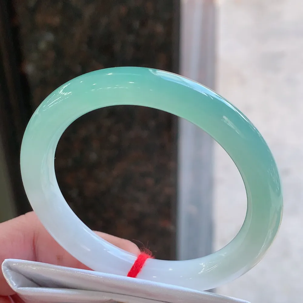 圆条高冰蓝水 无瑕 尺寸:54.1/9.1 种色兼备