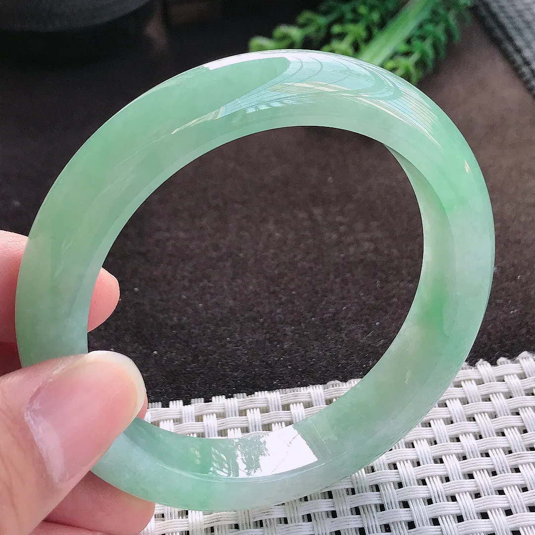 天然a货翡翠58.8/12.3/9.1老坑冰胶果冻冰晴绿手镯宽边玉手镯