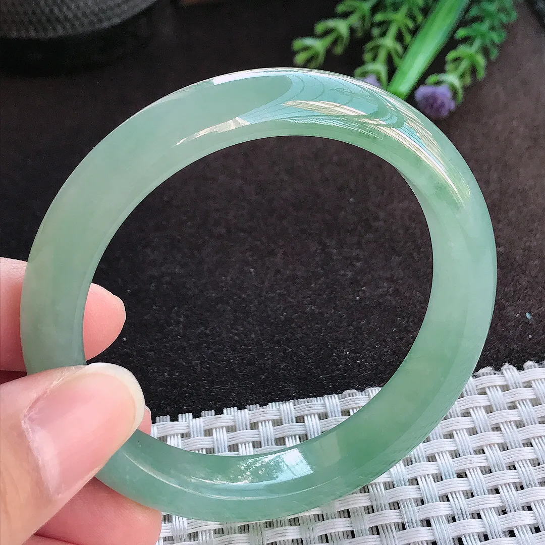 天然a货翡翠56.3/11.9/8.4老坑冰胶果冻胶满绿手镯宽边玉手镯