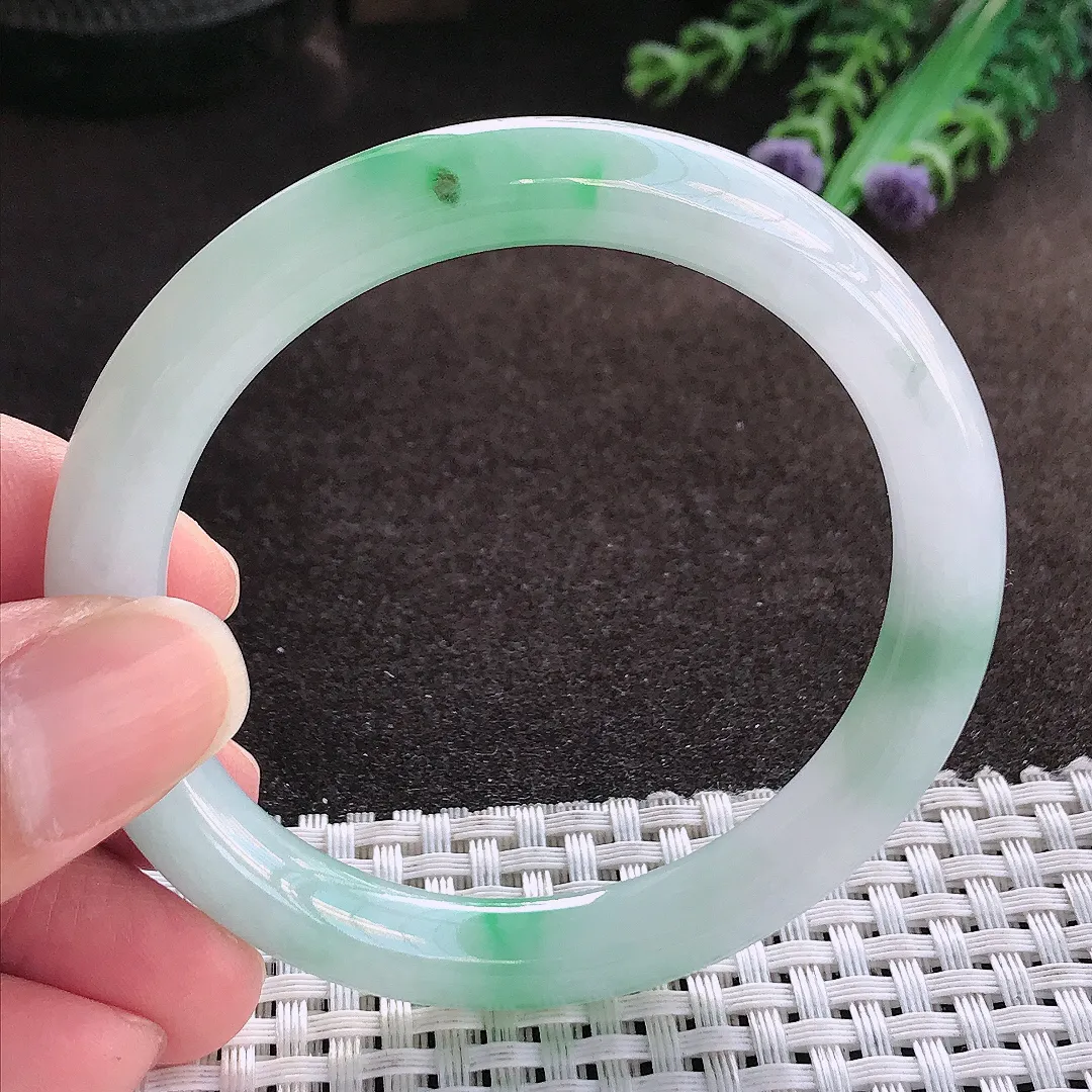 天然a货翡翠54.3/8.3老坑冰胶水灵飘绿圆条手镯玉手镯