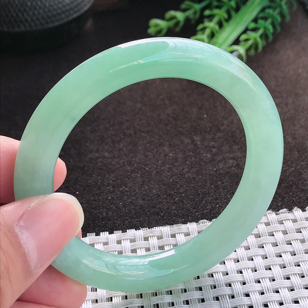 天然a货翡翠52/9.6/9.3老坑冰胶果冻冰晴满绿圆条手镯甜绿玉手镯