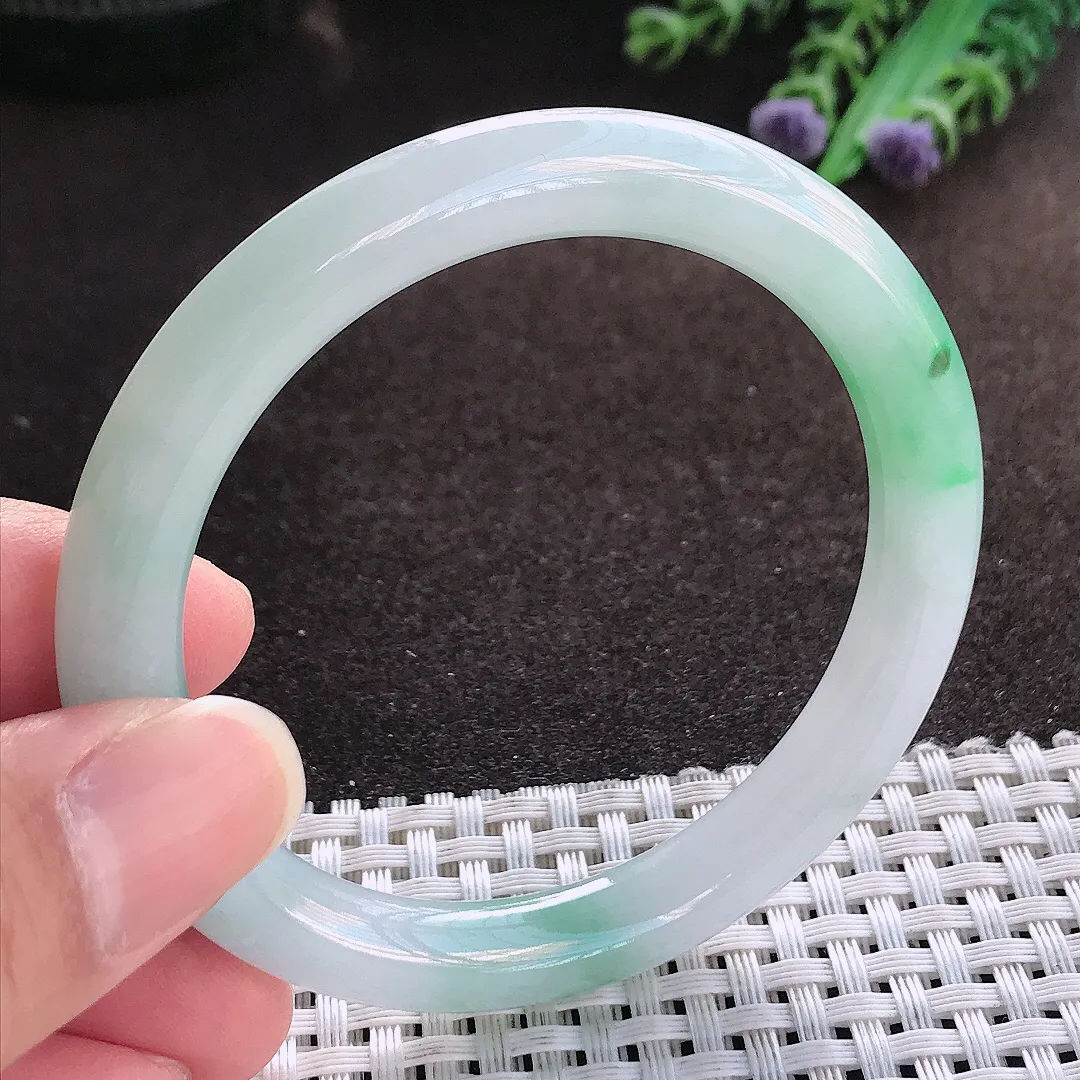 天然a货翡翠54.3/8.3老坑冰胶水灵飘绿圆条手镯玉手镯