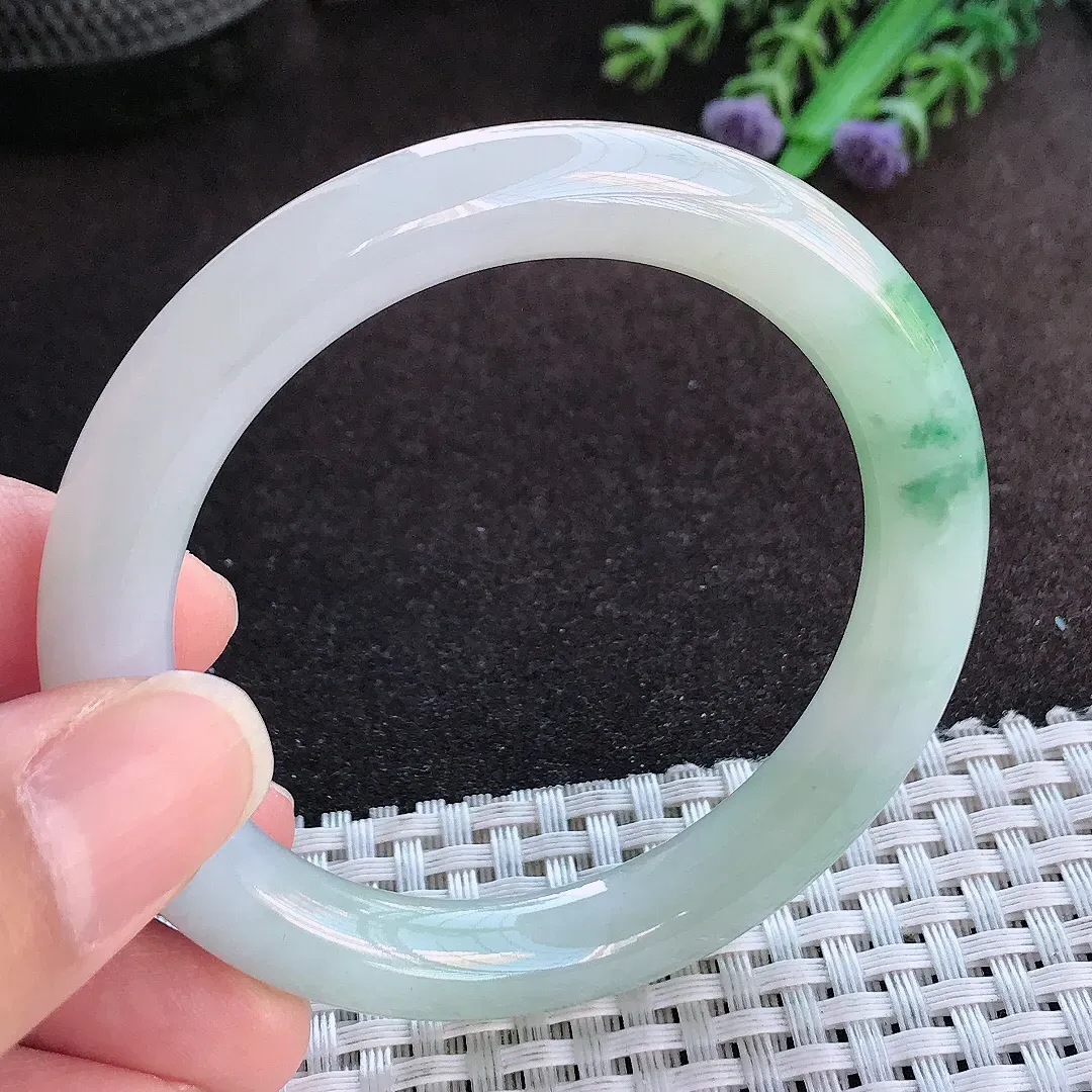 天然a货翡翠52/9老坑精美冰润飘花圆条手镯小圈口玉手镯