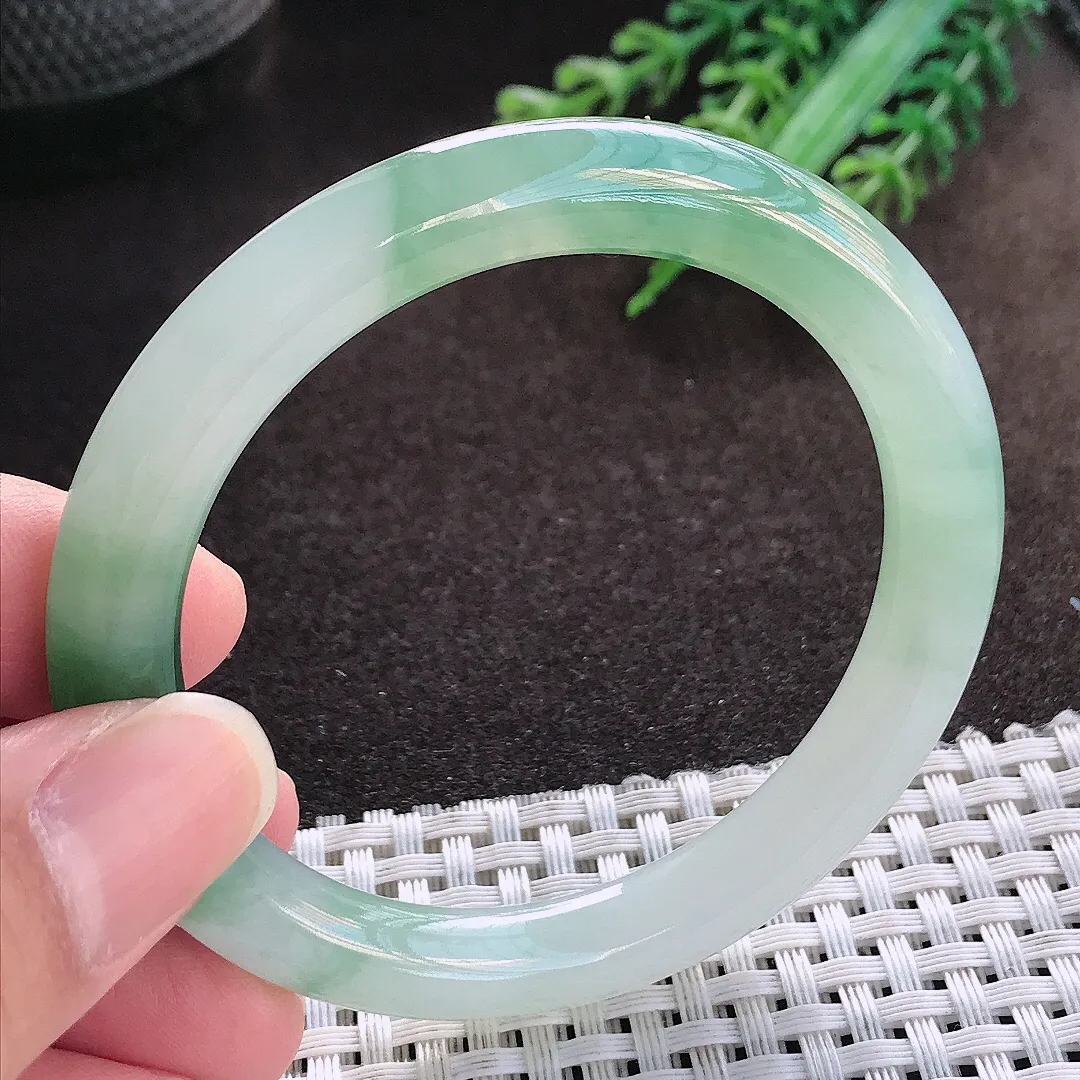 天然a货翡翠53/8.6/8.7老坑冰胶果冻冰晴绿圆条手镯玉手镯