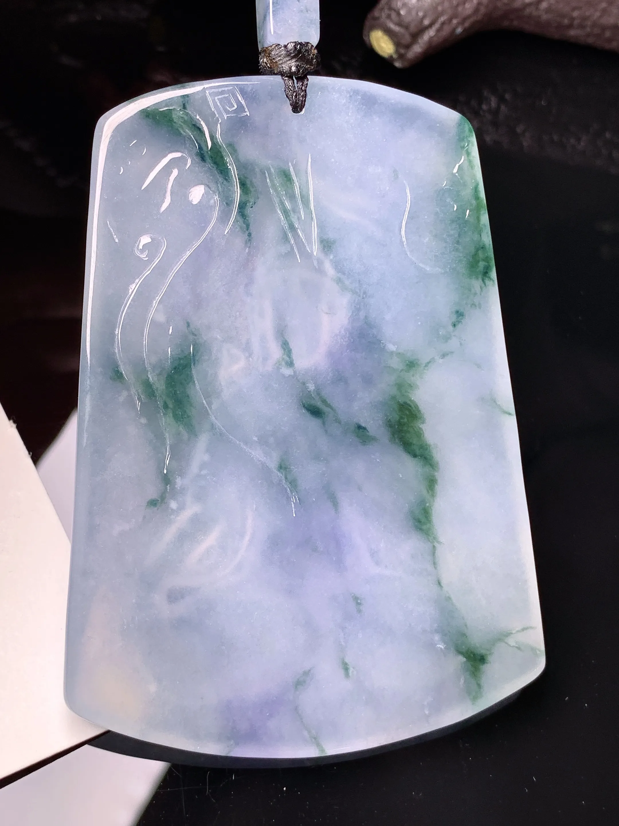 飘绿观音吊坠 玉质细腻 色泽清新艳丽 整体尺寸68*48.6*5.5