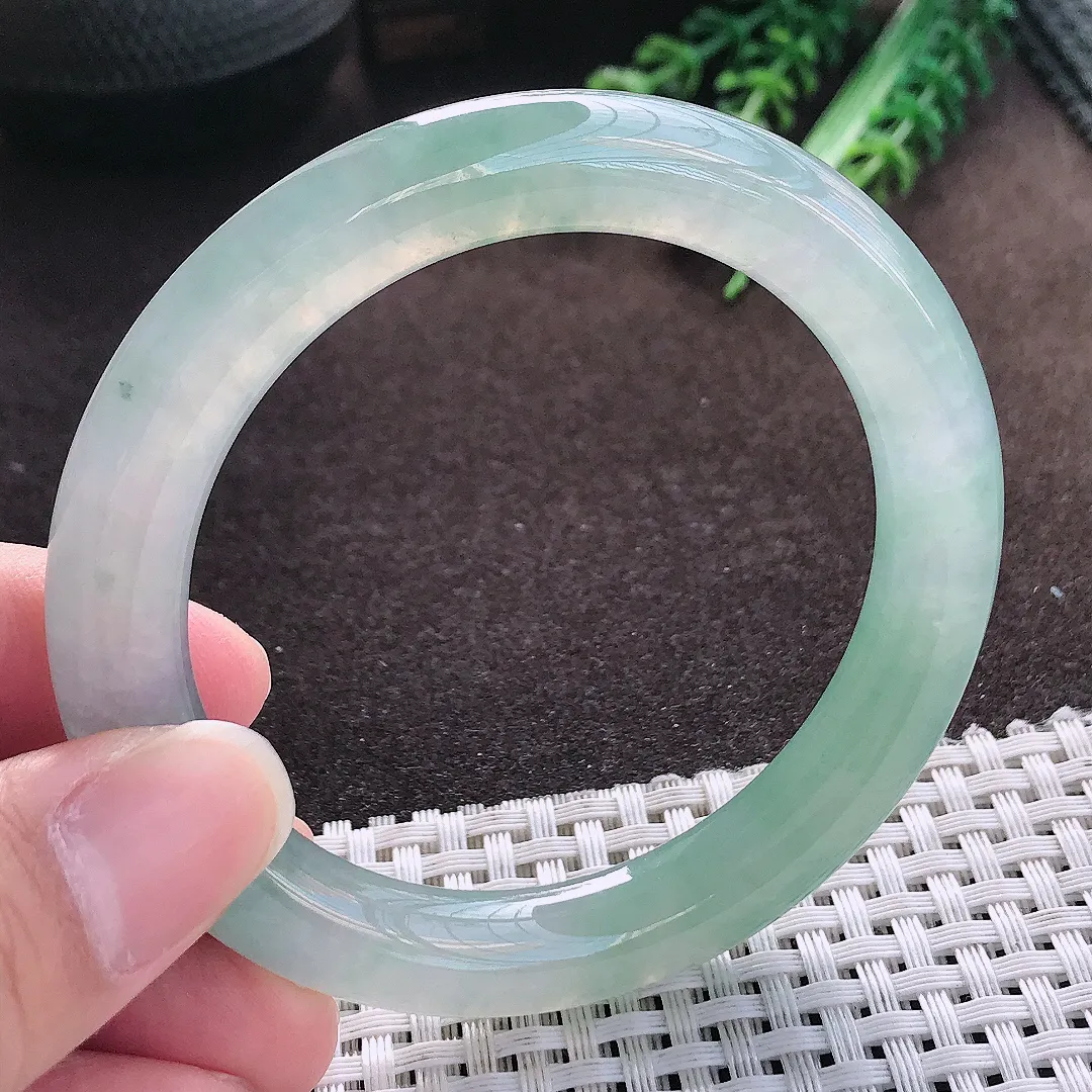 天然a货翡翠55/9.4/9.8老坑冰胶果冻冰飘花圆条手镯玉手镯