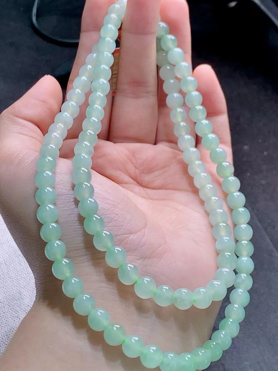 冰润甜绿珠链，其一尺寸 7.0，性价比推荐，细腻水润