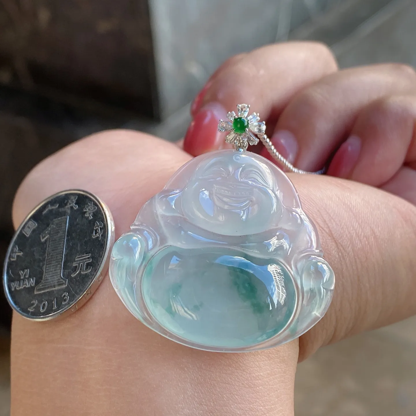 冰种飘花佛公吊坠 尺寸41.9-33.9-6.1毫米