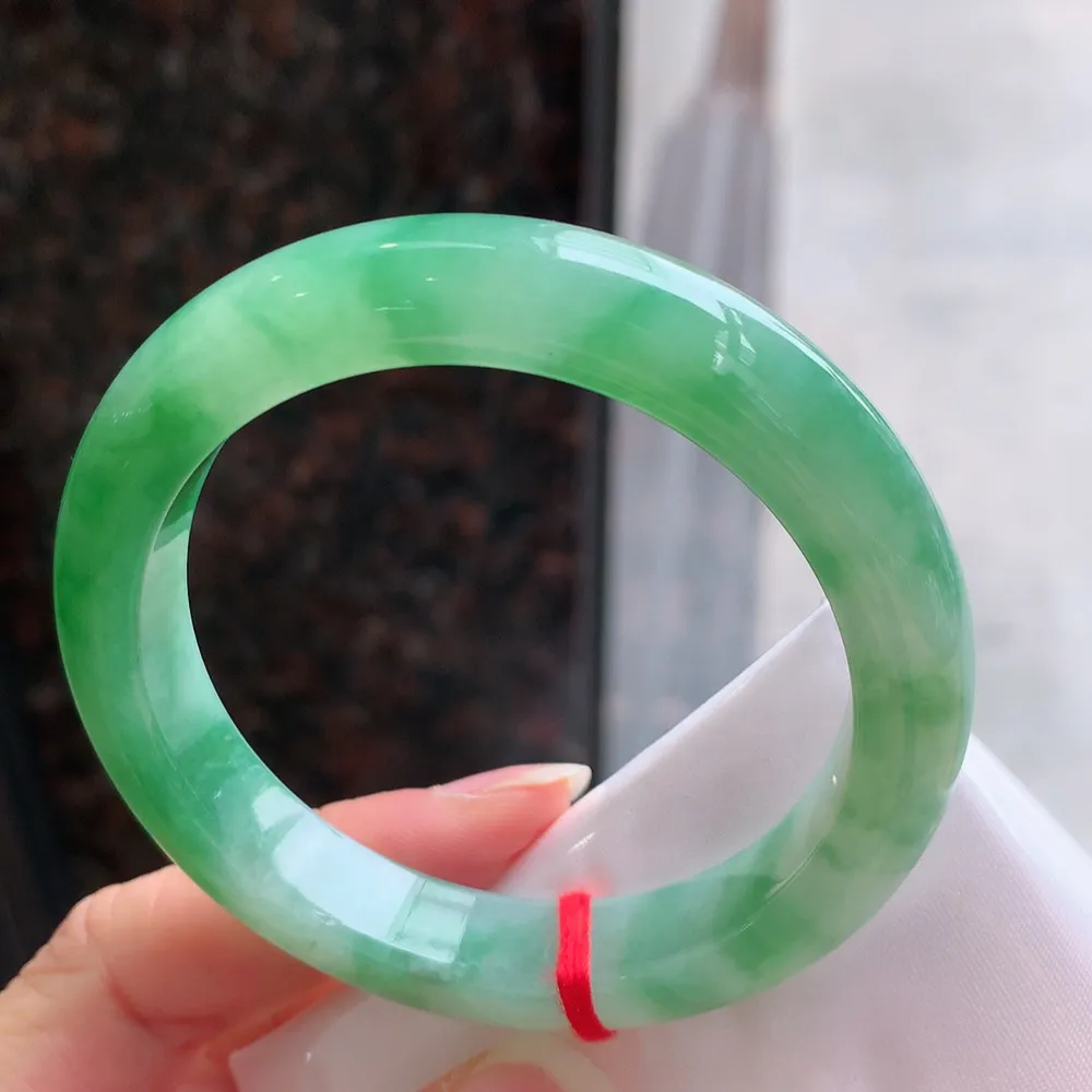 正圈冰芙蓉绿 无瑕 尺寸:53.1/10.1/8.1 色好