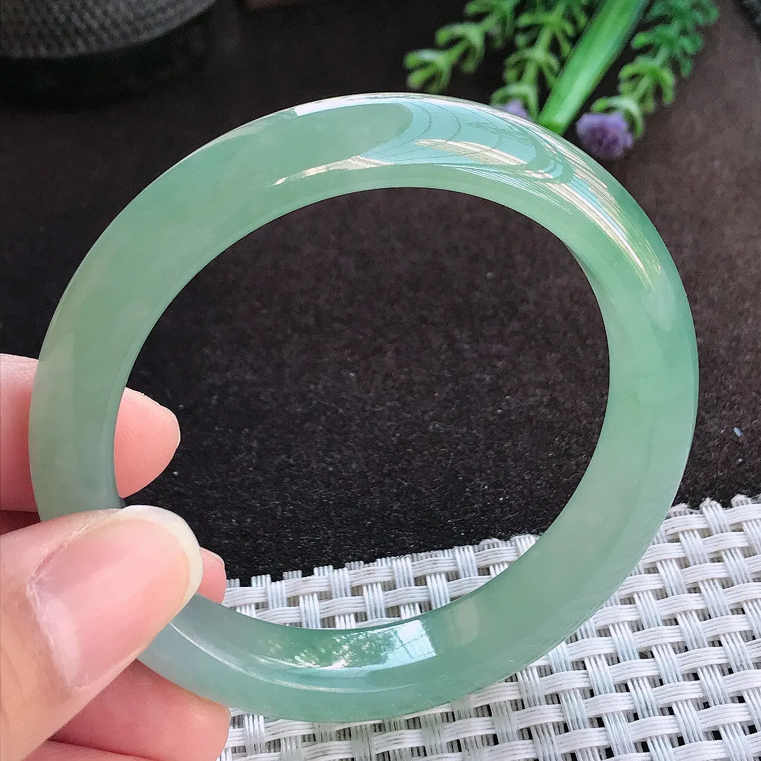 天然a货翡翠56.3/11.9/8.4老坑冰胶果冻胶满绿手镯宽边玉手镯