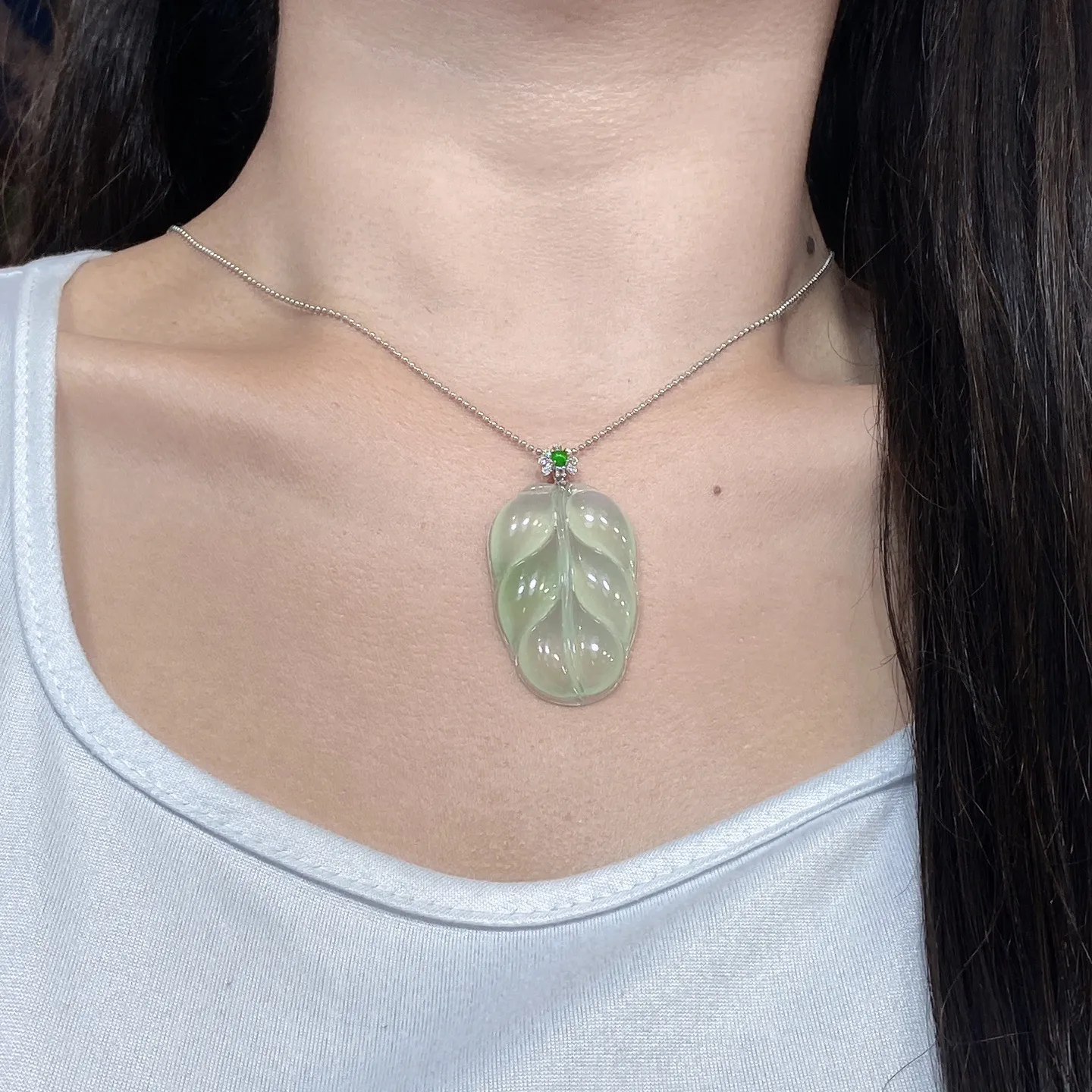 冰晴叶子吊坠 尺寸50.3-24.5-5.6毫米