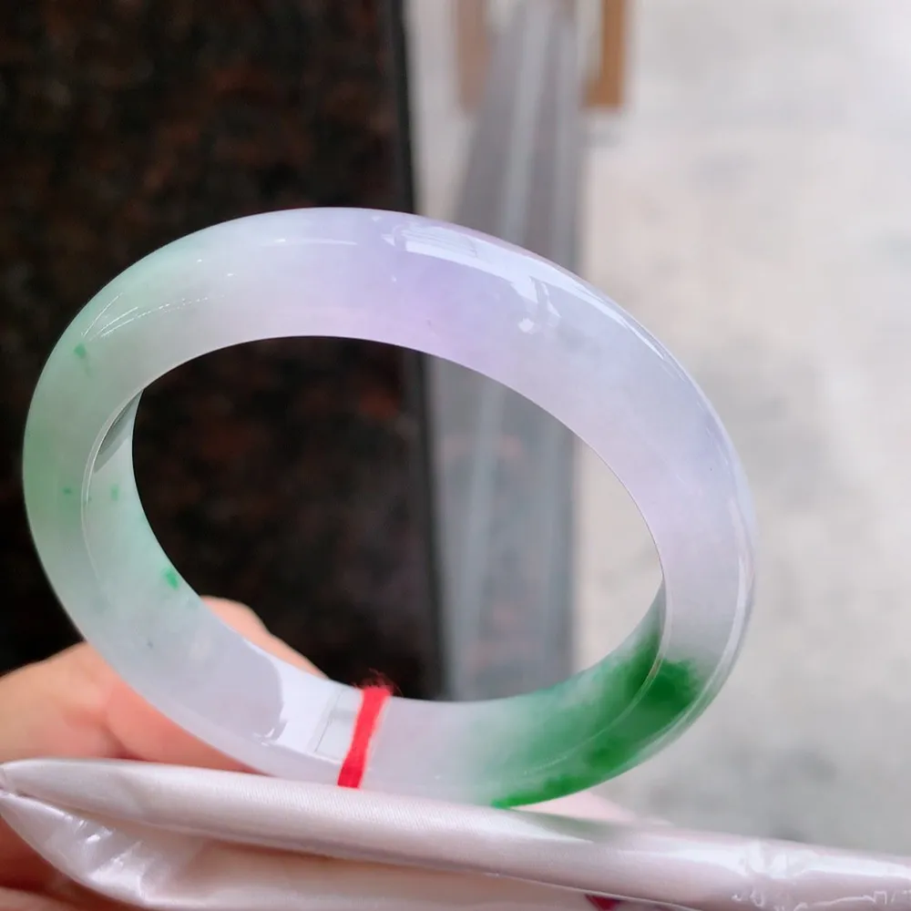 正圈高冰春彩 有紫有绿 无瑕 尺寸:53.4/11.7/8.1  种色俱佳🥰🥰