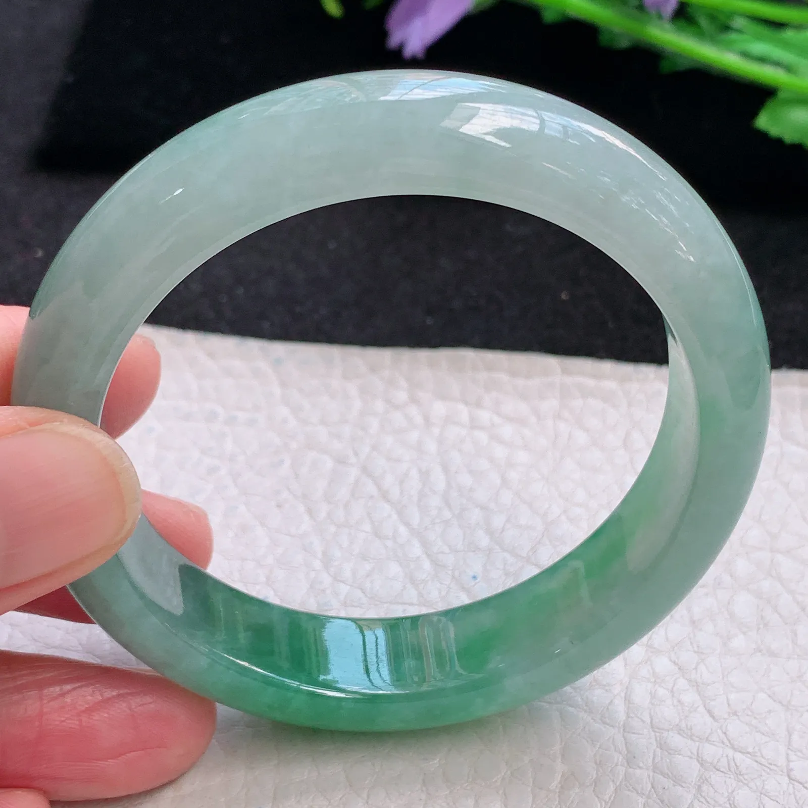 xh自然光54.5*13*8招财镯 缅甸翡翠冰胶半山水宽边玉手镯 平安镯