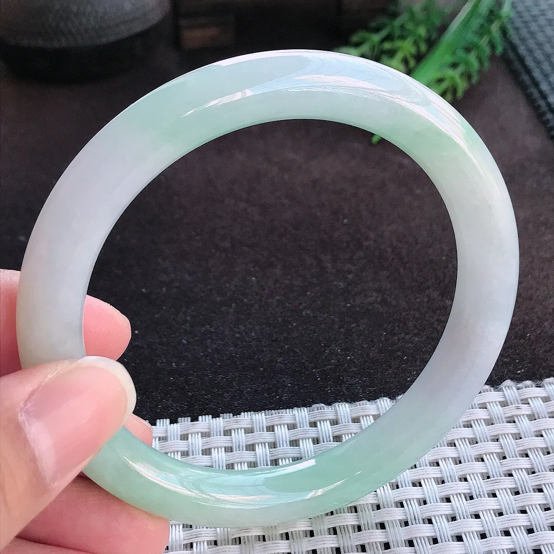 天然a货翡翠61.8/9.7/9.6老坑冰润水灵大圈口圆条手镯玉手镯