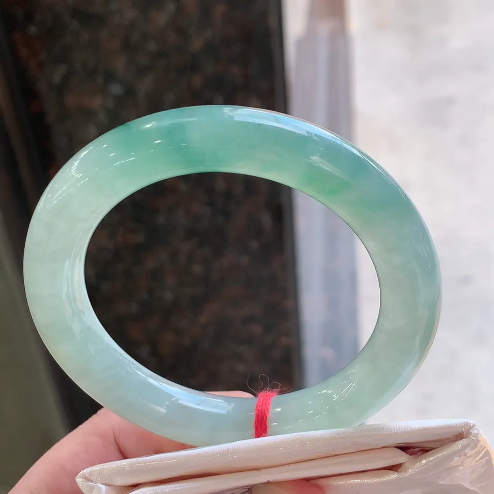 圆条冰黄翡飘花 无瑕 尺寸:57.1/11 花美 种水好