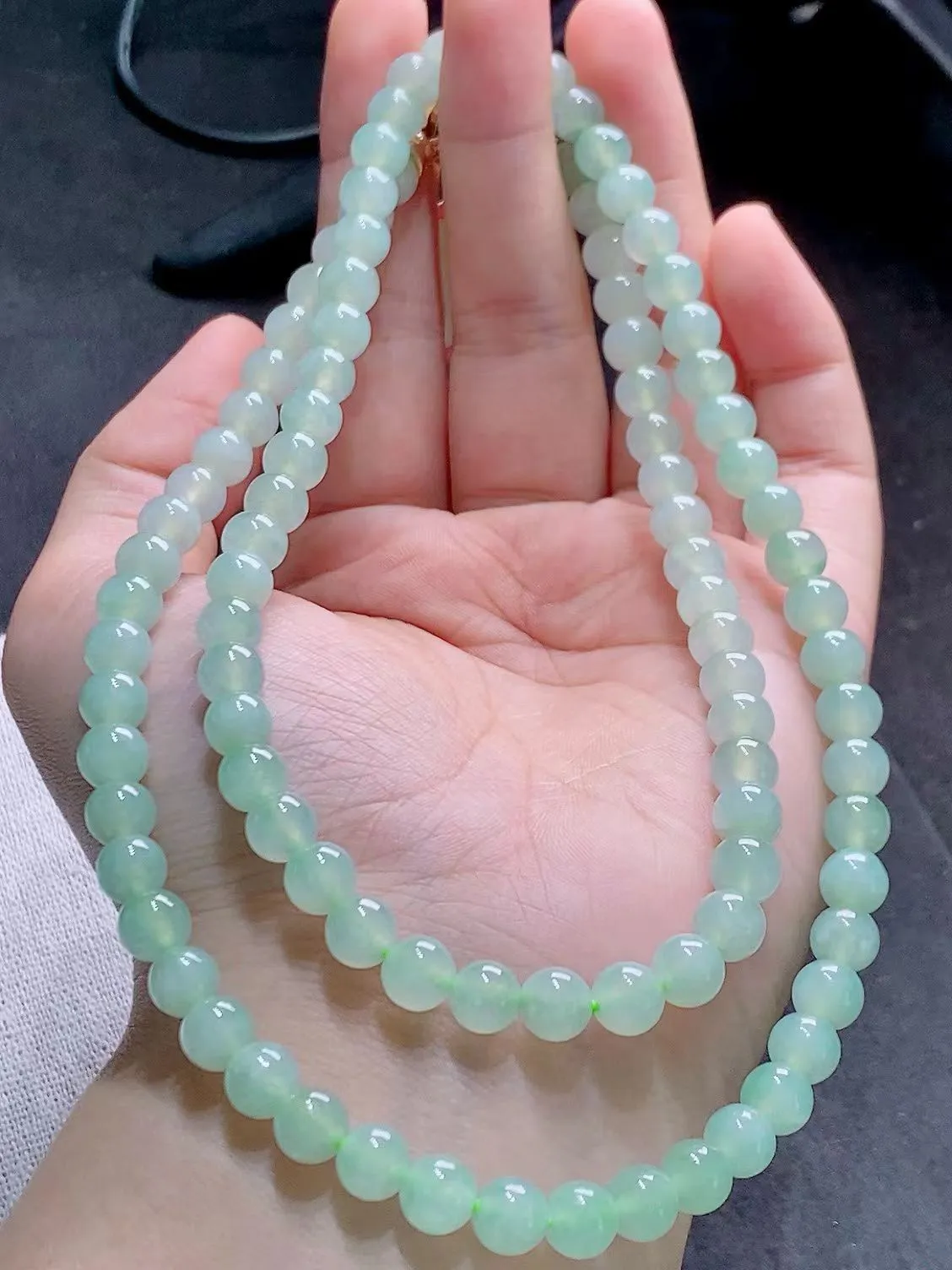 冰润甜绿珠链，其一尺寸 7.0，性价比推荐，细腻水润