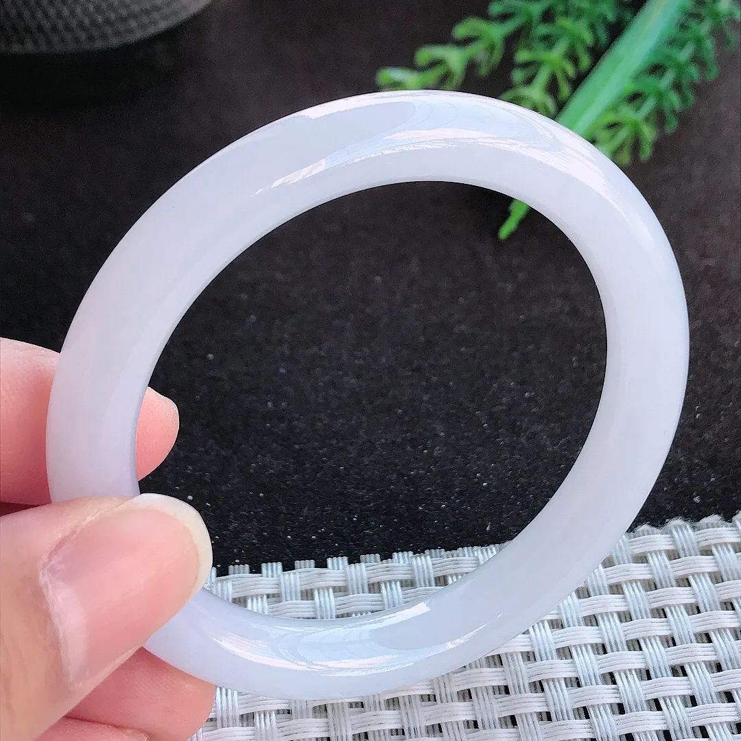 天然a货翡翠52.5/9.2/8.5老坑冰润起胶月光白圆条手镯玉手镯