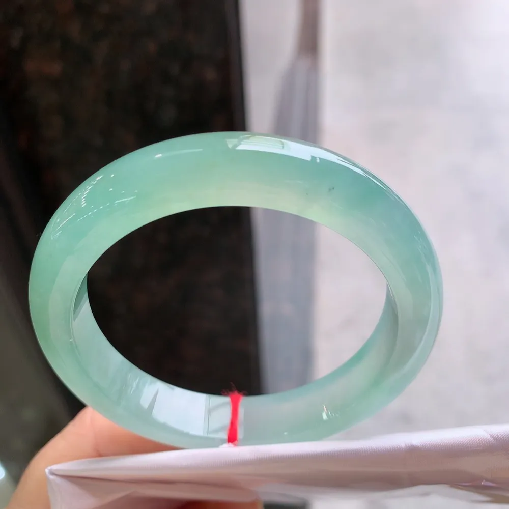 正圈高冰绿洒金 无瑕 尺寸:57.3/12/8.7 种色兼备🥰🥰