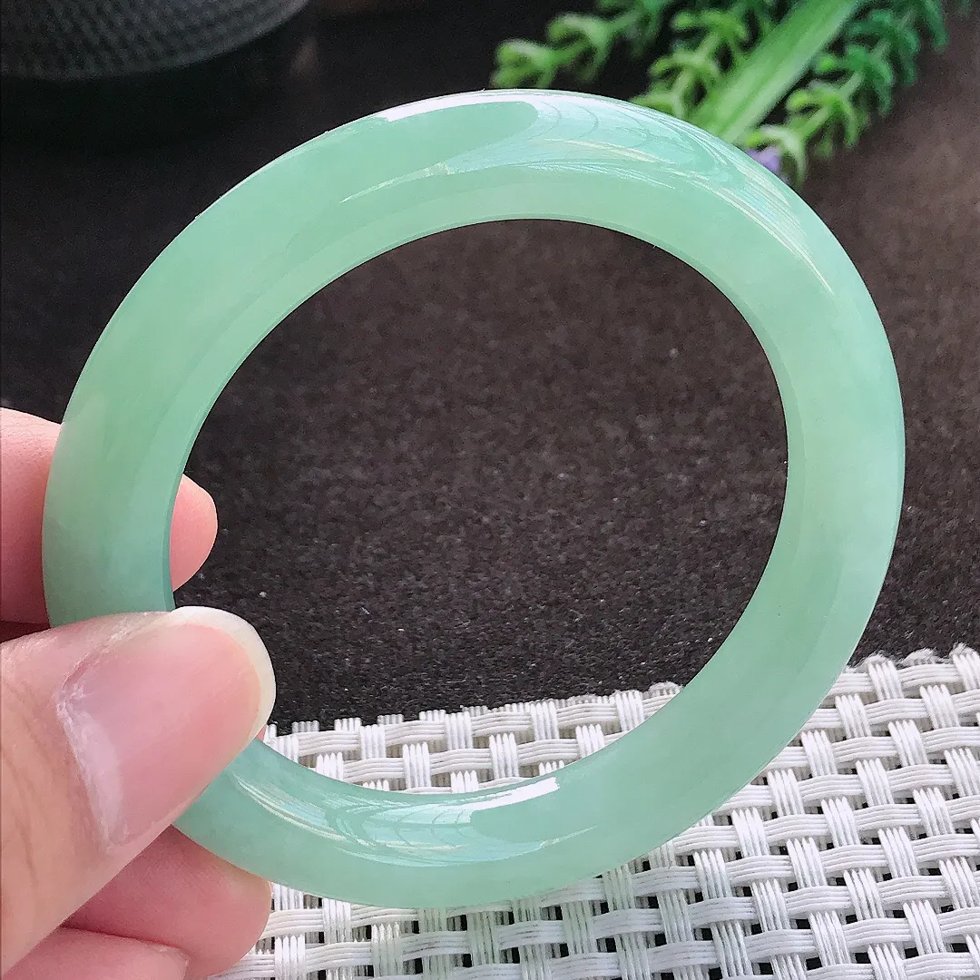 天然a货翡翠52/9.6/9.3老坑冰胶果冻冰晴满绿圆条手镯甜绿玉手镯