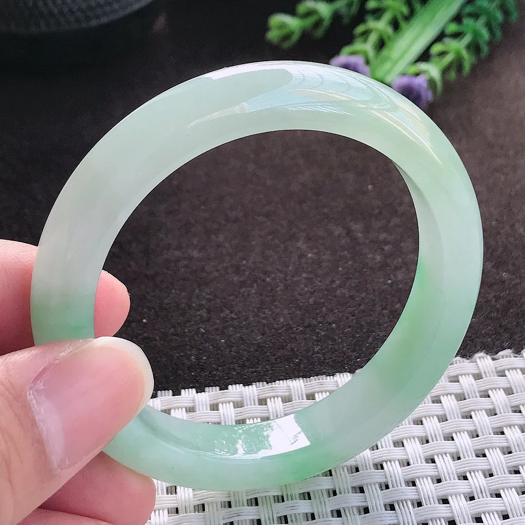 天然a货翡翠51.5/10.4/7.9老坑冰胶果冻小圈口冰晴绿手镯宽边玉手镯
