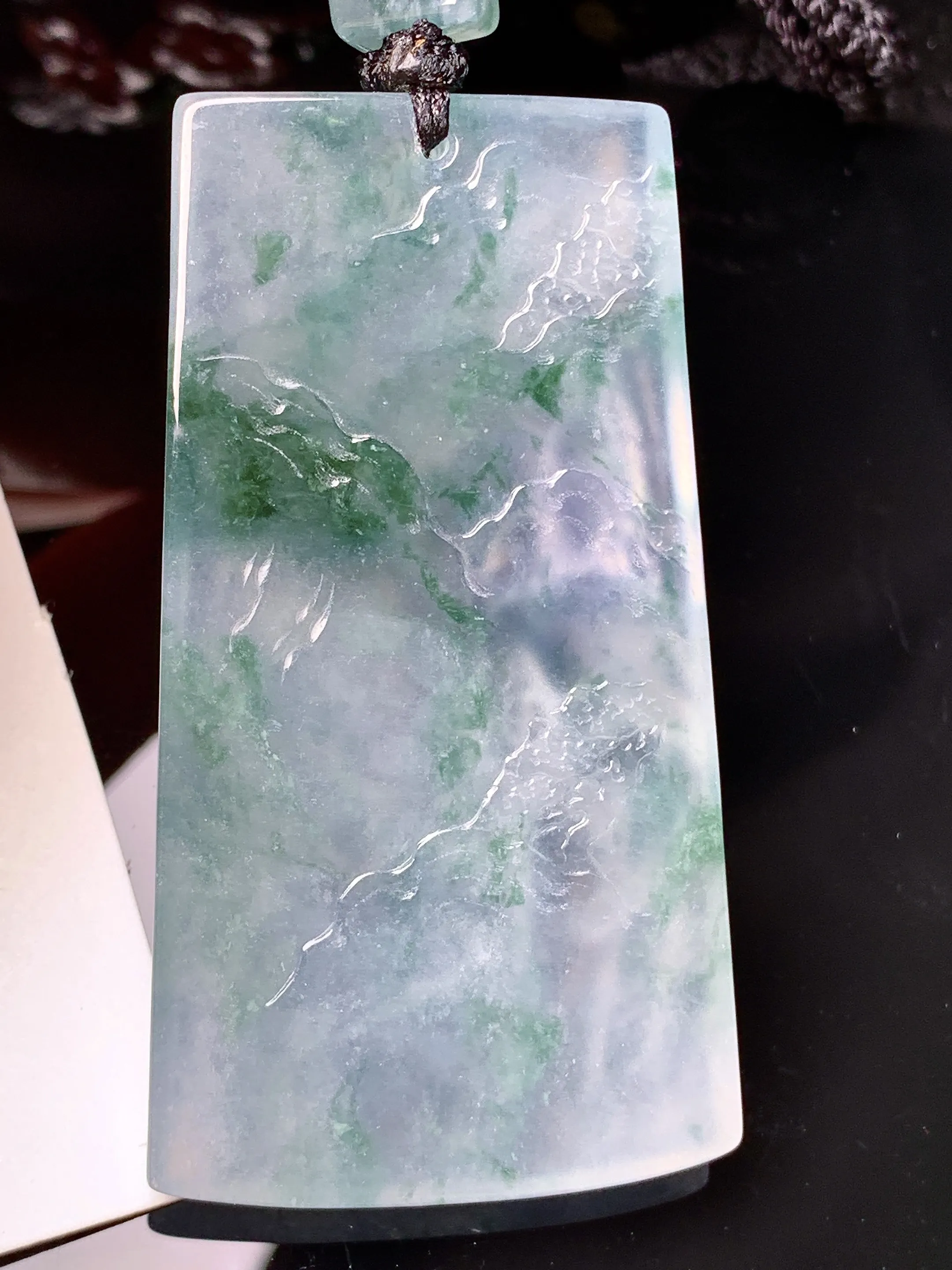 冰种飘绿观音吊坠 玉质细腻 色泽清新艳丽 整体尺寸58*31.2*5.2