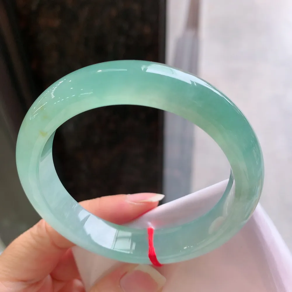 正圈高冰绿洒金 无瑕 尺寸:57.3/12/8.7 种色兼备🥰🥰