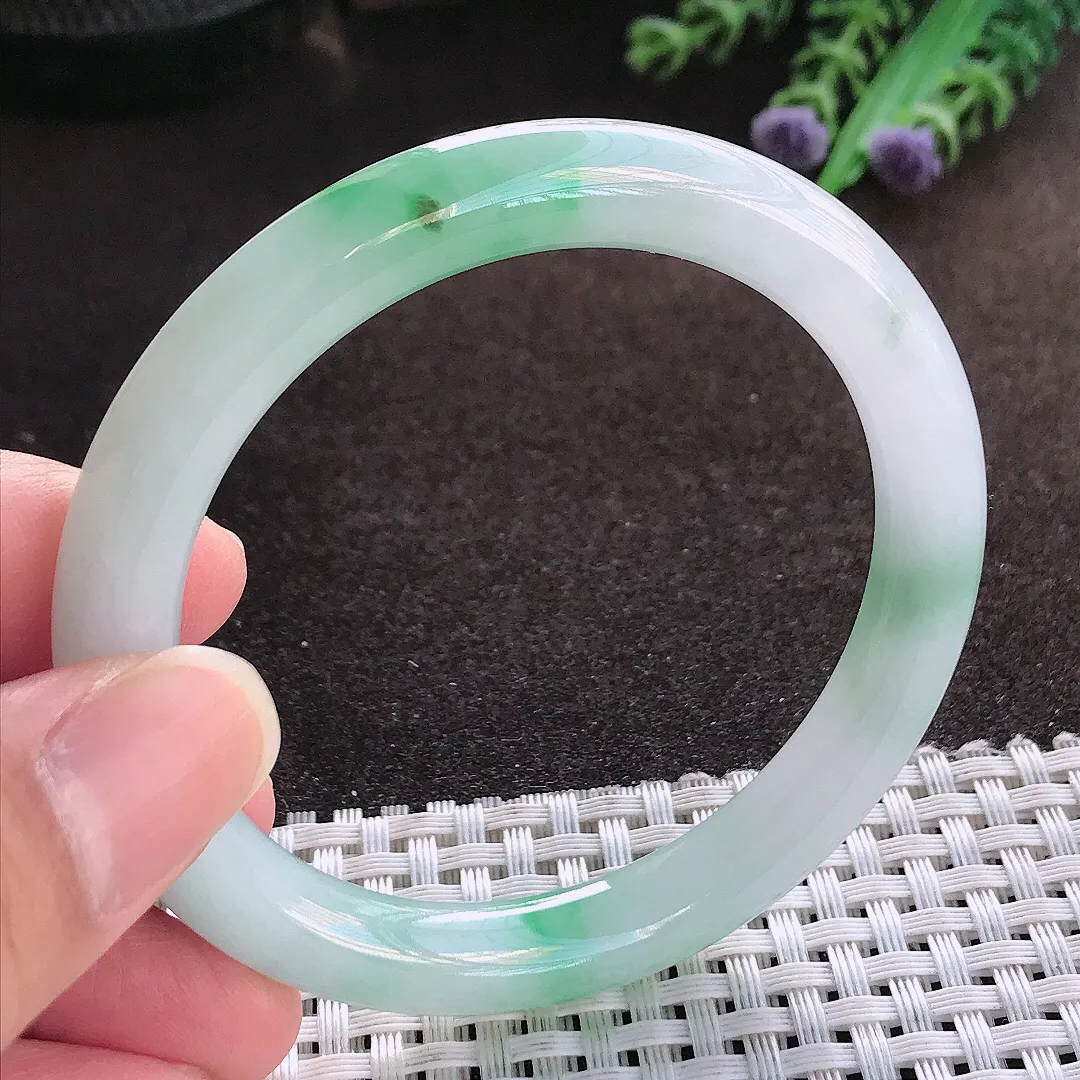 天然a货翡翠54.3/8.3老坑冰胶水灵飘绿圆条手镯玉手镯