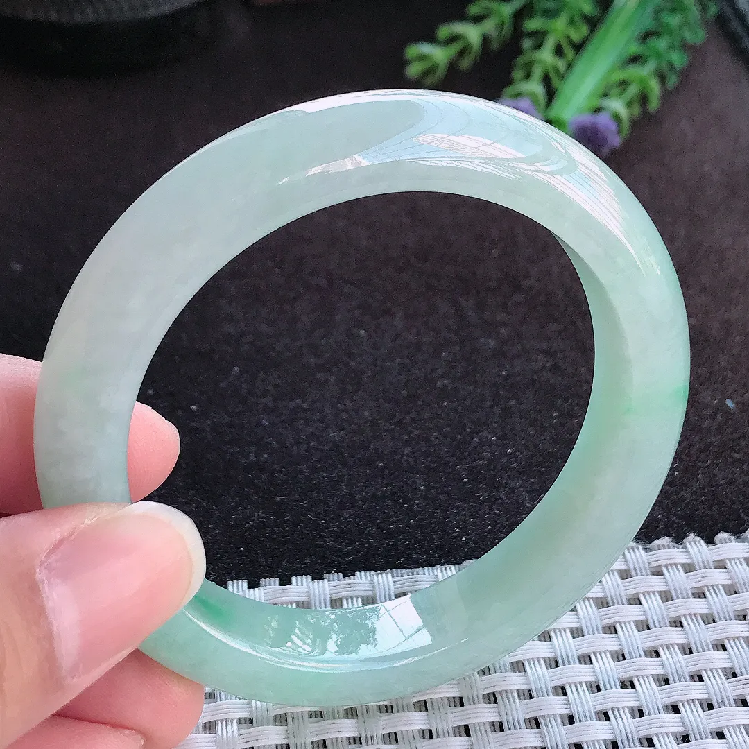 天然a货翡翠54.8/11.7/8.8老坑冰胶水灵冰晴绿手镯宽边玉手镯