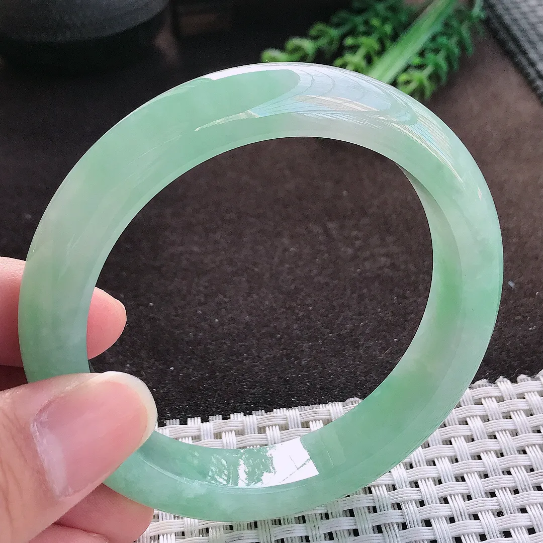 天然a货翡翠58.8/12.3/9.1老坑冰胶果冻冰晴绿手镯宽边玉手镯