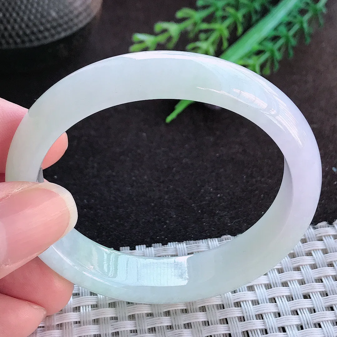 天然a货翡翠52.5/47/13.1/7.1老坑秀气冰润贵妃手镯宽边玉手镯