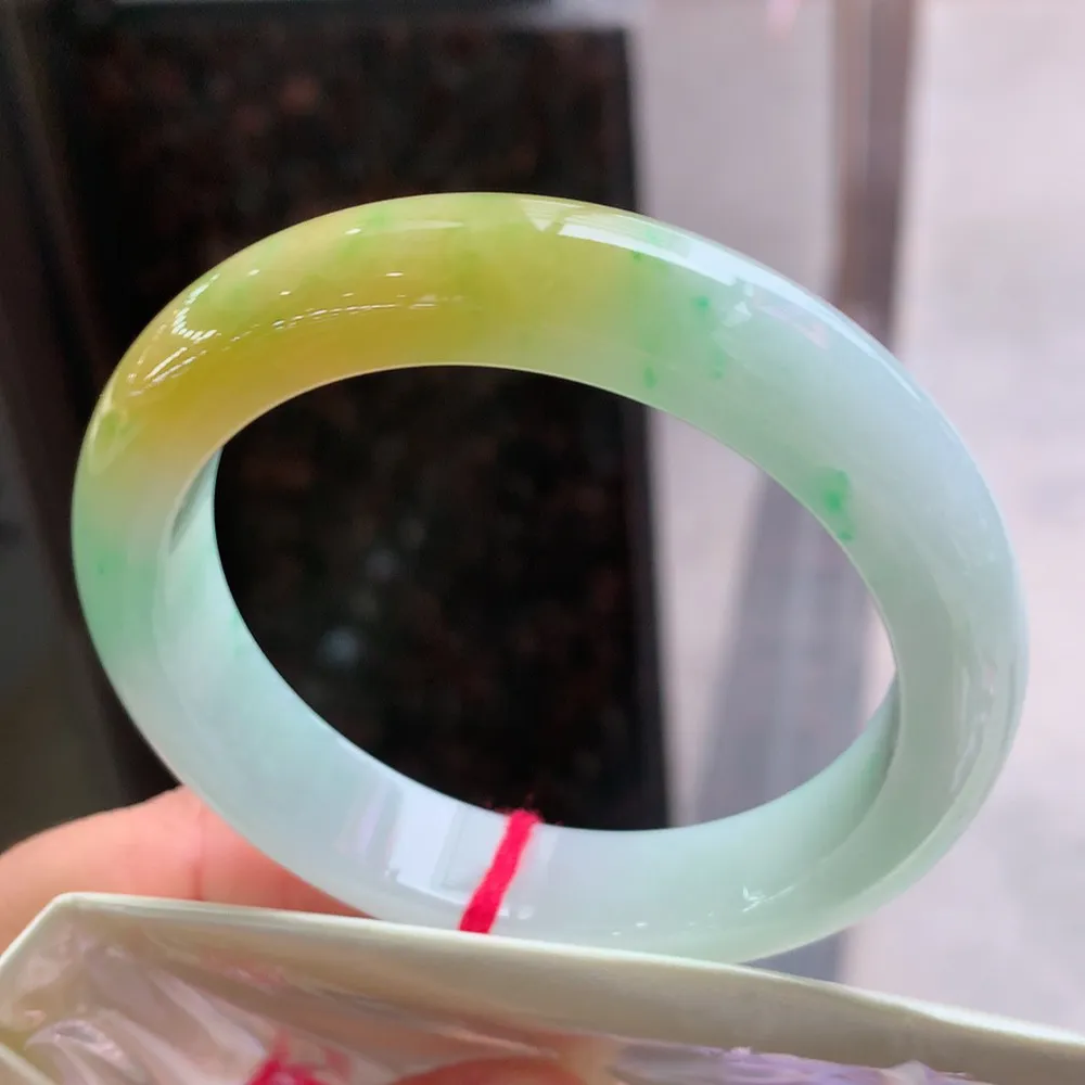 正圈冰黄加绿 无瑕 尺寸:56.5/13.8/9 超性价比 