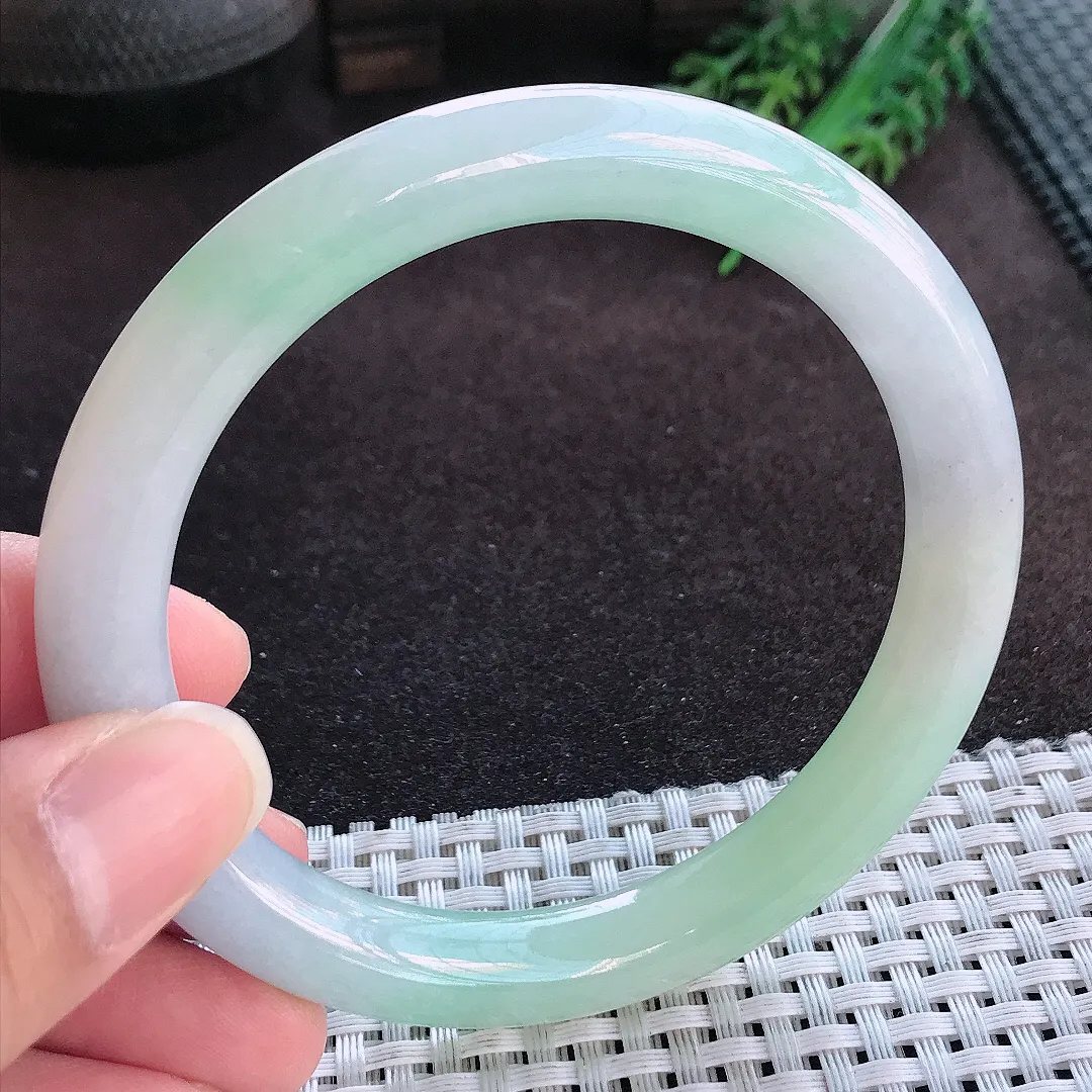 天然a货翡翠61.8/9.7/9.6老坑冰润水灵大圈口圆条手镯玉手镯