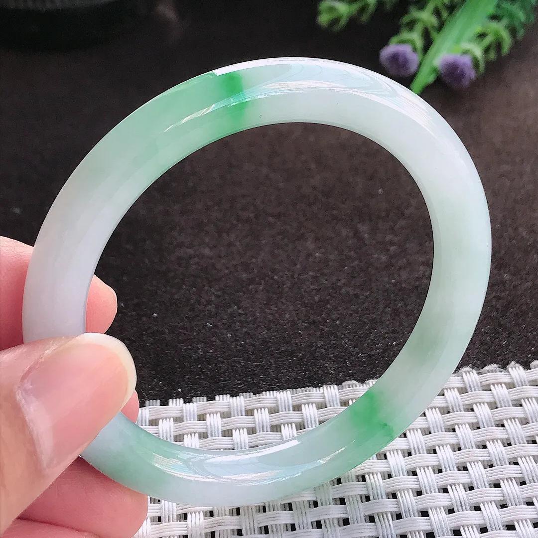 天然a货翡翠54.3/8.3老坑冰胶水灵飘绿圆条手镯玉手镯