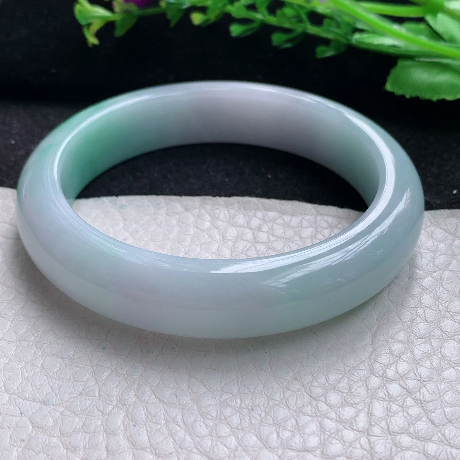 xx自然光56*12.6*8.2平安镯 缅甸翡翠a货玉手镯飘绿花宽边珠宝玉手环