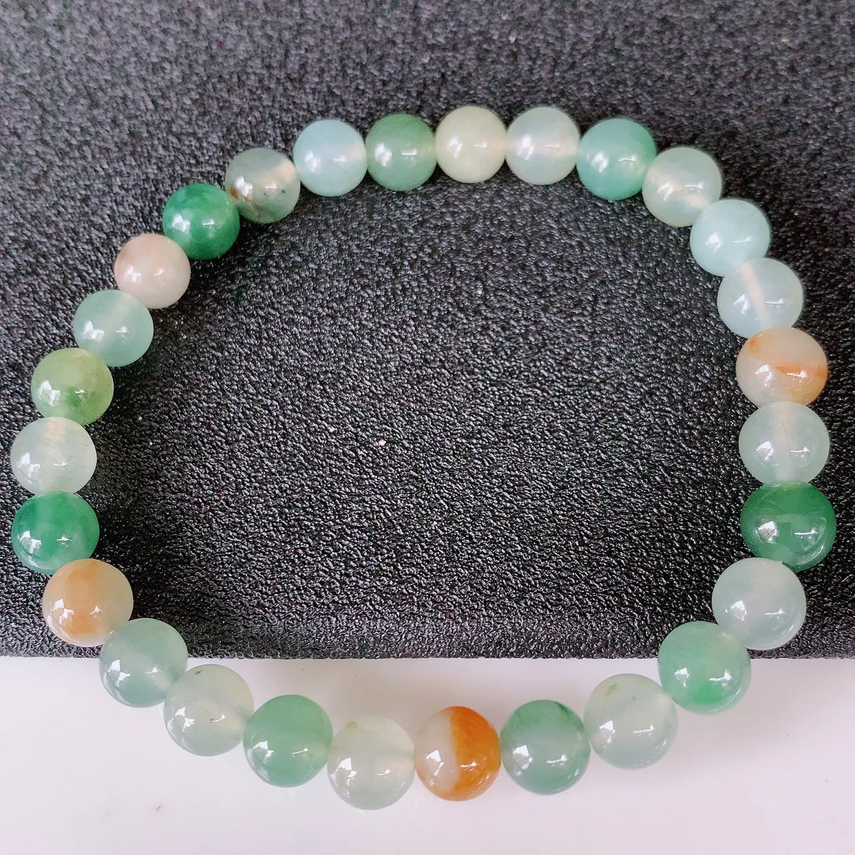 自然光实拍，冰种多宝翡翠手链，多彩翡翠手串，颜色丰富，料子细腻，高档大气，自戴送礼佳品！#46.17取一尺寸6.5mm