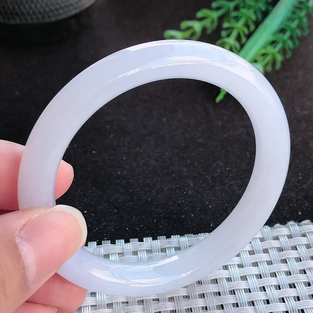 天然a货翡翠52.5/9.2/8.5老坑冰润起胶月光白圆条手镯玉手镯