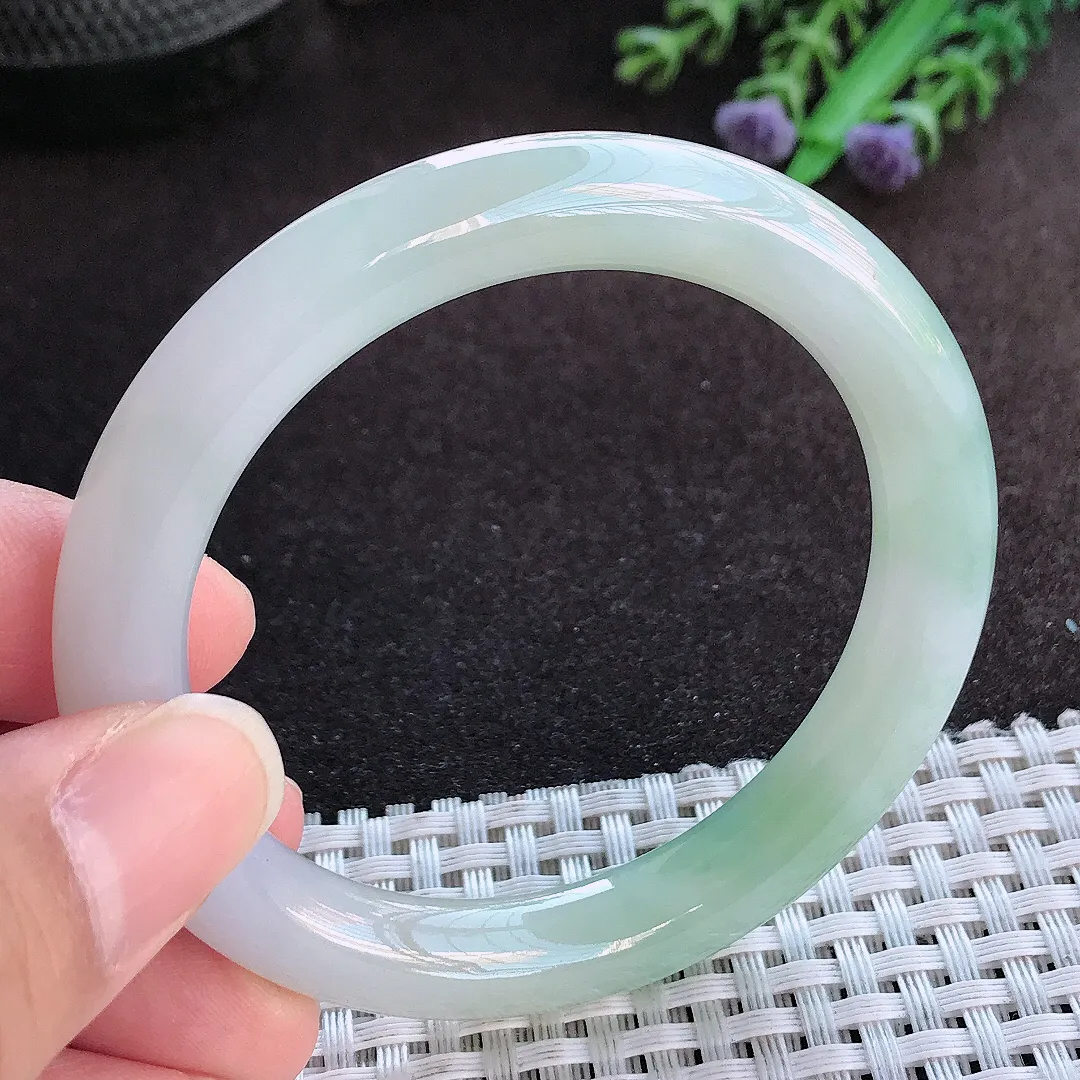 天然a货翡翠52/9老坑精美冰润飘花圆条手镯小圈口玉手镯