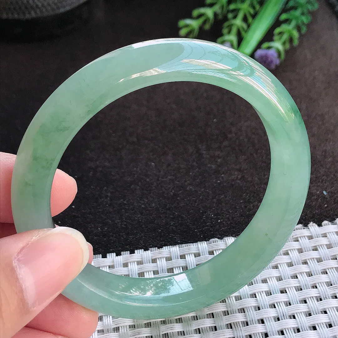 天然a货翡翠56.3/11.9/8.4老坑冰胶果冻胶满绿手镯宽边玉手镯