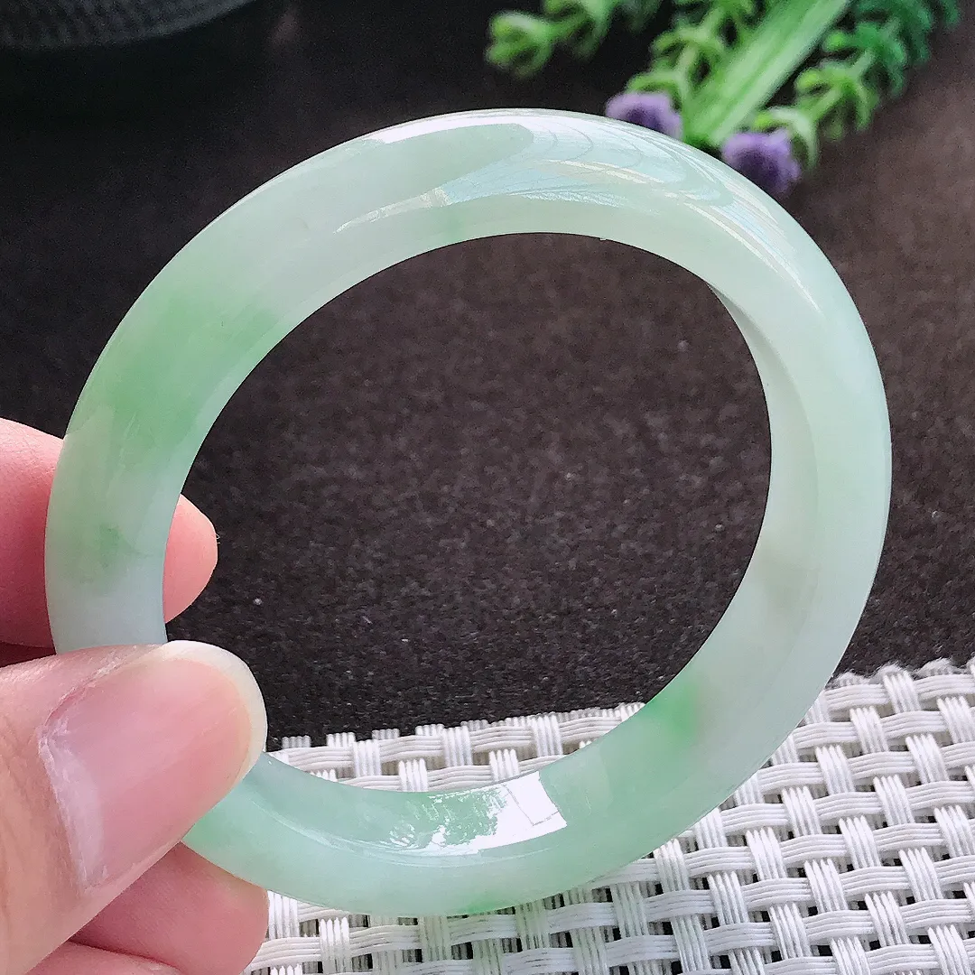 天然a货翡翠51.5/10.4/7.9老坑冰胶果冻小圈口冰晴绿手镯宽边玉手镯