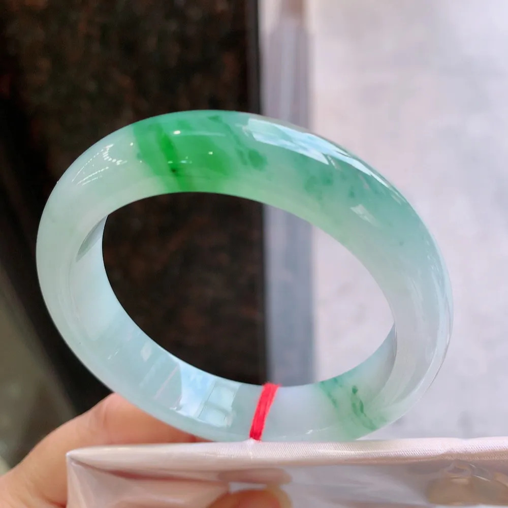 正圈高冰阳绿 无瑕 尺寸:55.7/12.8/8.8种色兼备🥰🥰